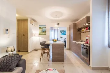2-Bedroom Apartment in Split with Shared Terrace