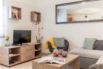 2-Bedroom Apartment in Split with Shared Terrace