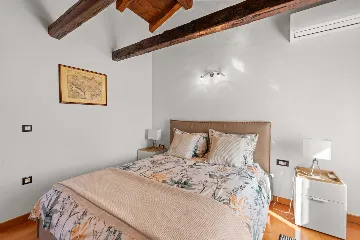 2-Bedroom Villa with Pool in Kanfanar (Sleeps 4)