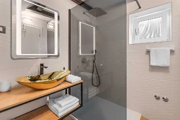 2-Bedroom Villa with Pool in Kanfanar (Sleeps 4)