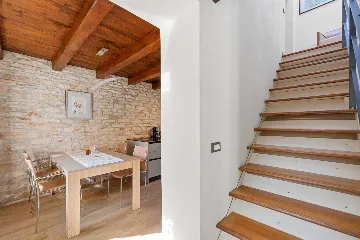 2-Bedroom Villa with Pool in Kanfanar (Sleeps 4)