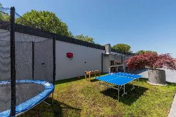 3-Bedroom Villa with Pool in Kanfanar