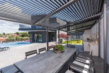 3-Bedroom Villa with Pool in Kanfanar