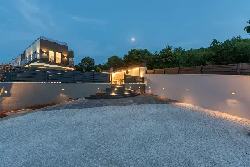 3-Bedroom Villa with Pool in Kanfanar