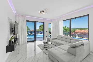 3-Bedroom Villa with Pool in Kanfanar