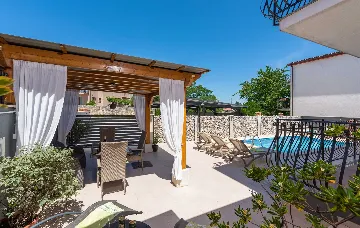 Villa in Rovinjsko Selo for 12 Guests