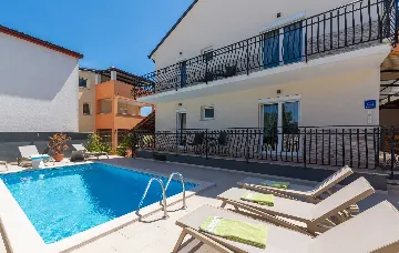 Villa in Rovinjsko Selo for 12 Guests