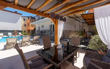 Villa in Rovinjsko Selo for 12 Guests