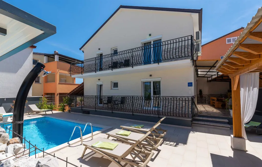 Villa in Rovinjsko Selo for 12 Guests
