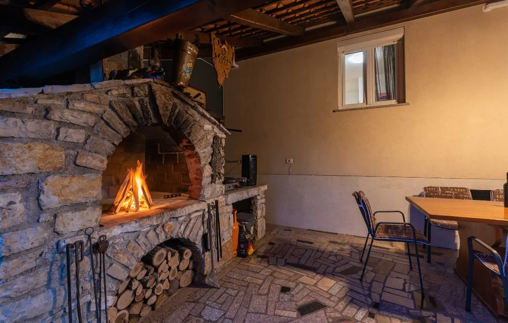 Villa in Rovinjsko Selo for 12 Guests