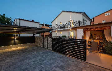 Villa in Rovinjsko Selo for 12 Guests