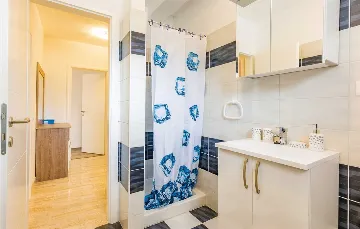 Villa in Rovinjsko Selo for 12 Guests