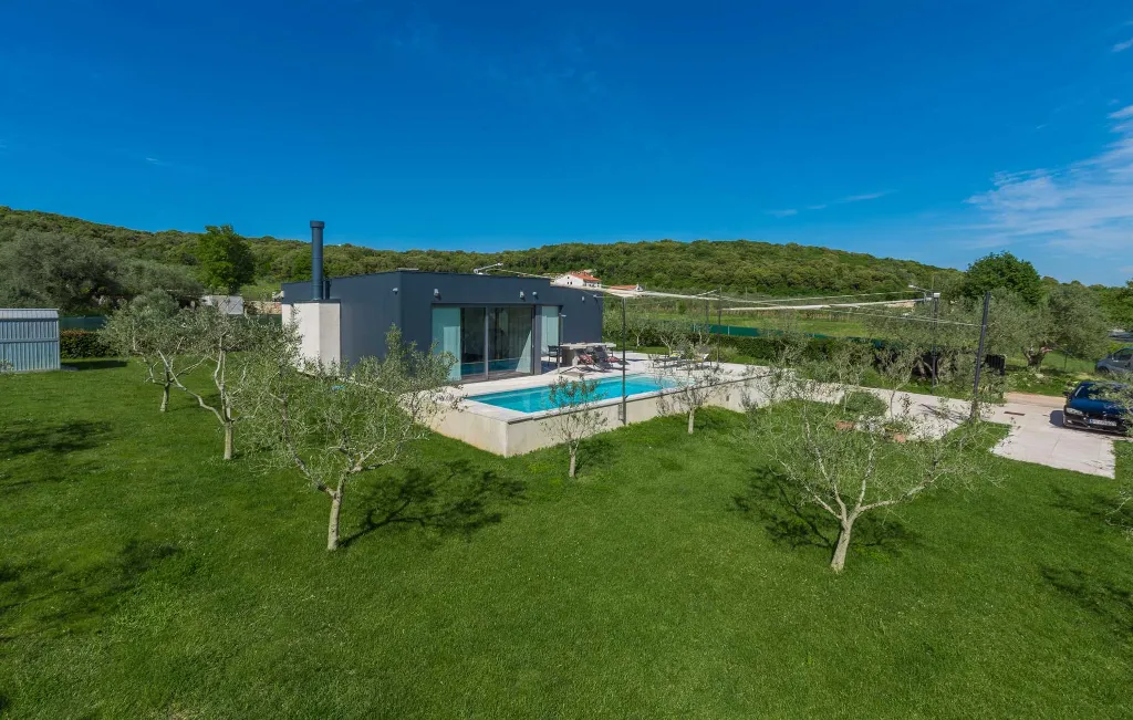 Modern Villa in Rovinj for 4 Guests