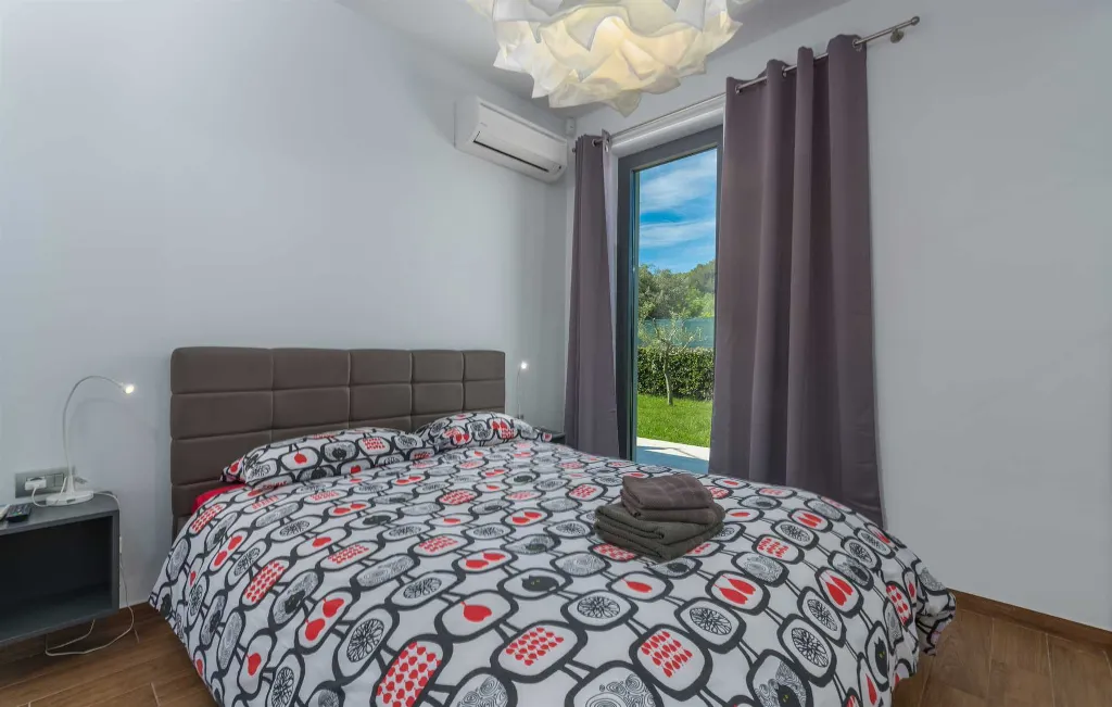Modern Villa in Rovinj for 4 Guests