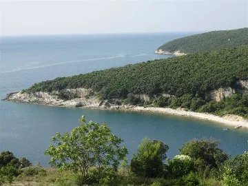 Holiday House in Rakalj for Up to 6 Guests