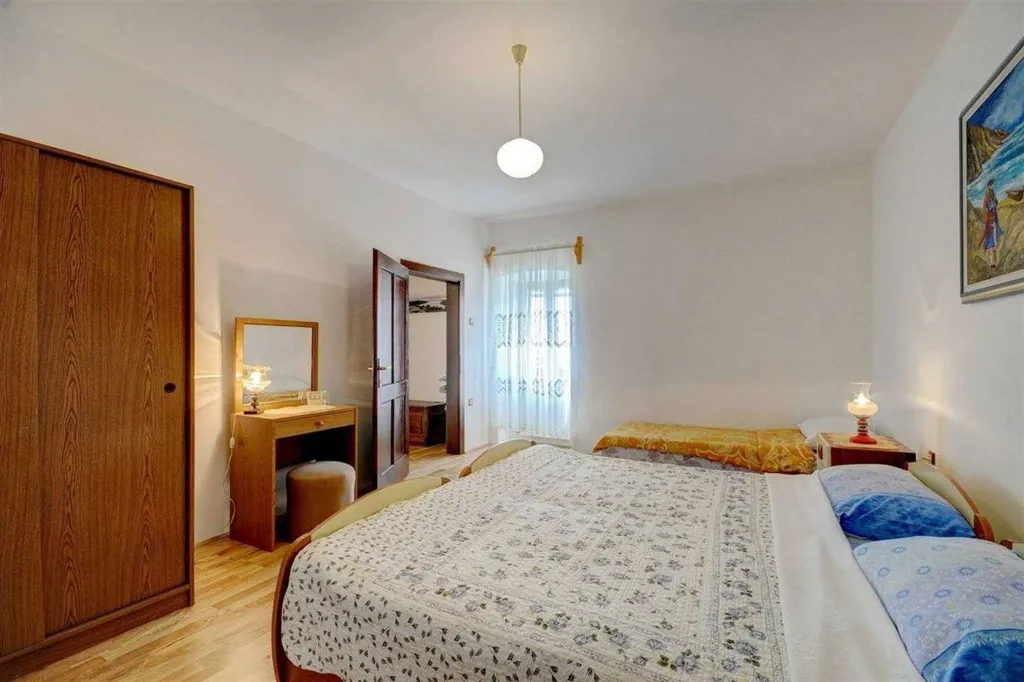 Holiday House in Rakalj for Up to 6 Guests