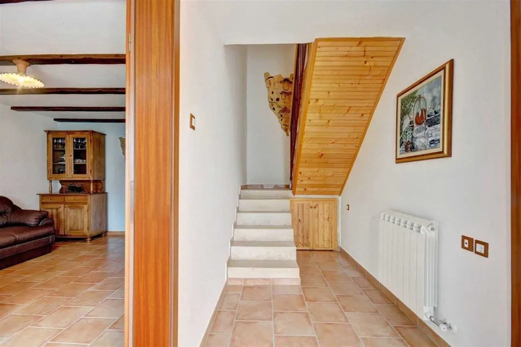 Holiday House in Rakalj for Up to 6 Guests
