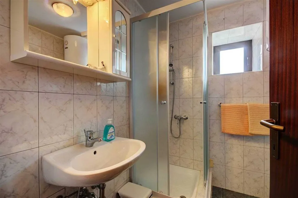 Holiday House in Rakalj for Up to 6 Guests