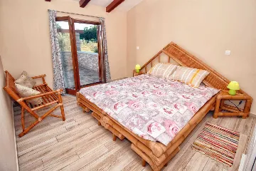 3-Bedroom Holiday House in Peruski, Croatia