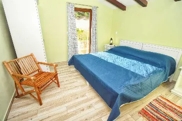 3-Bedroom Holiday House in Peruski, Croatia