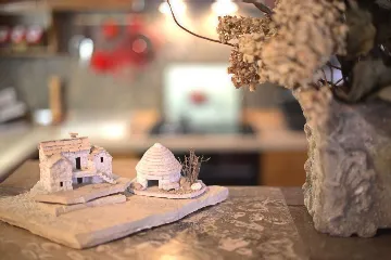 Villa for 8 Guests in Mravince with Pool & Hot Tub