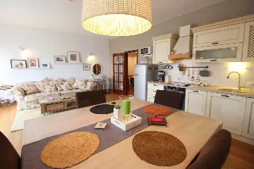 Rovinj 2-Bedroom Apartment for Up to 5 Guests
