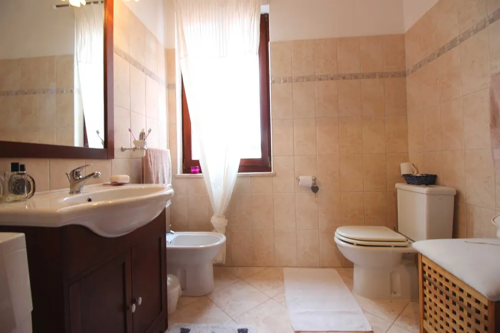 Rovinj 2-Bedroom Apartment for Up to 5 Guests