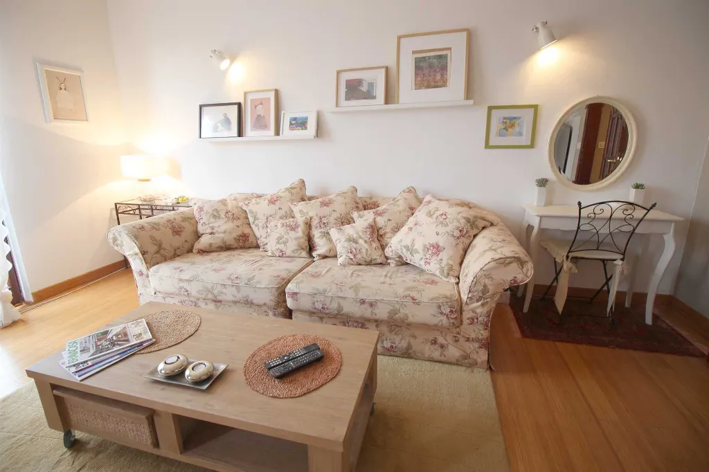Rovinj 2-Bedroom Apartment for Up to 5 Guests