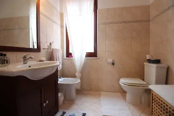 Rovinj 2-Bedroom Apartment for Up to 5 Guests