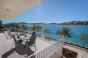 Rogoznica Villa with Heated Pool by the Sea