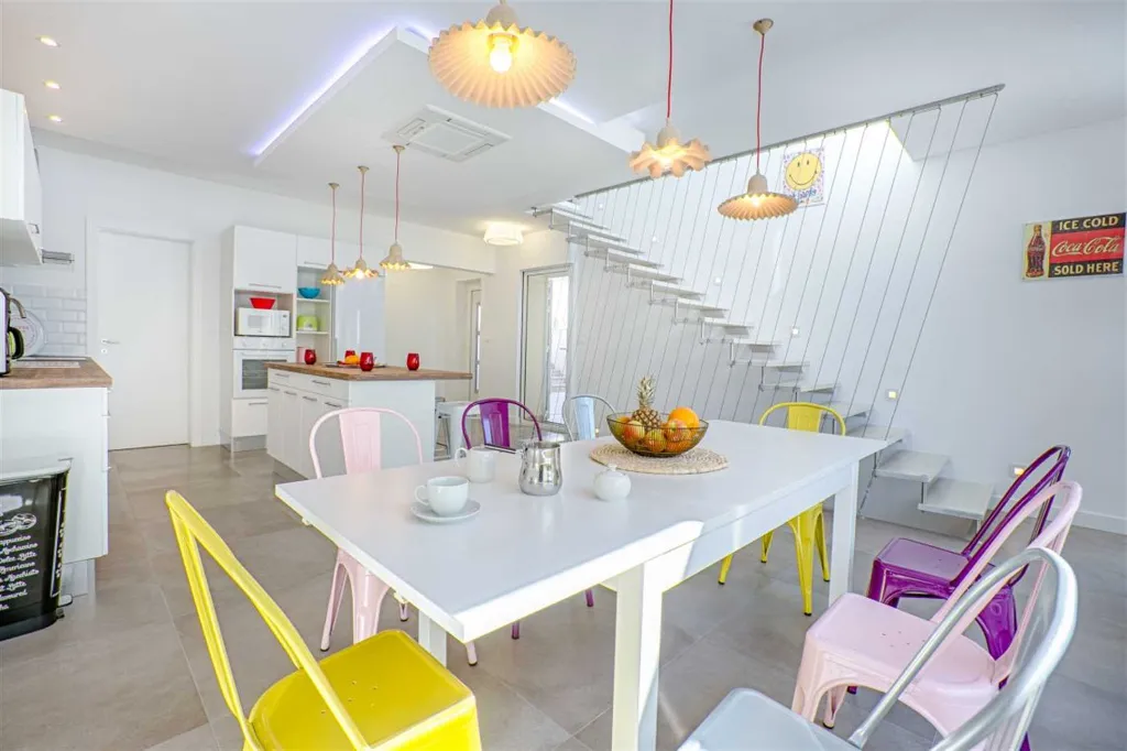 Rogoznica Villa with Heated Pool by the Sea