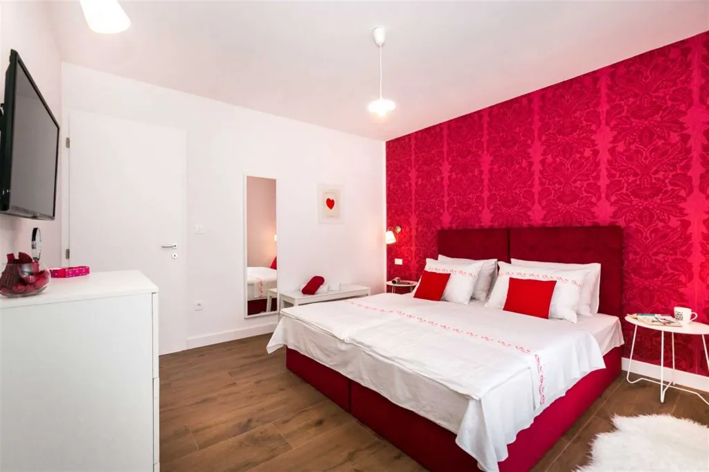 Rogoznica Villa with Heated Pool by the Sea