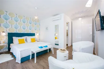 Rogoznica Villa with Heated Pool by the Sea