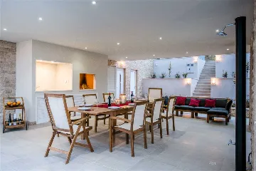 Rogoznica Villa with Heated Pool by the Sea