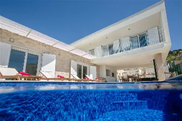 Rogoznica Villa with Heated Pool by the Sea