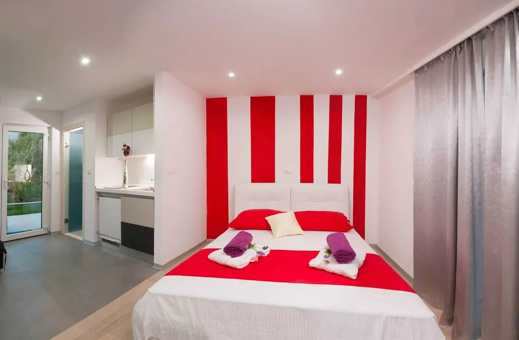 Rogoznica Villa with Pool for 10 Guests