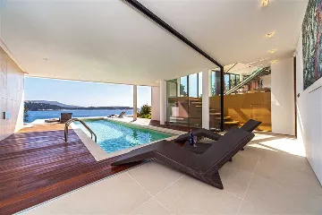 Primošten 3-Bedroom Villa with Pool and Sauna