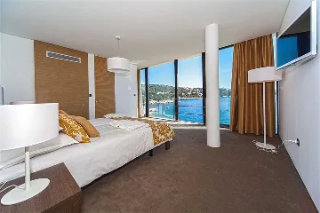 Primošten 3-Bedroom Villa with Pool and Sauna