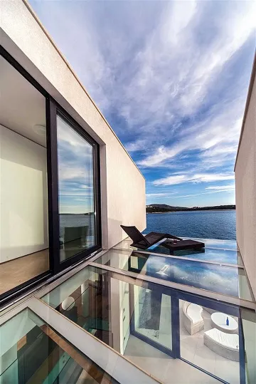 Primošten 3-Bedroom Villa with Pool and Sauna