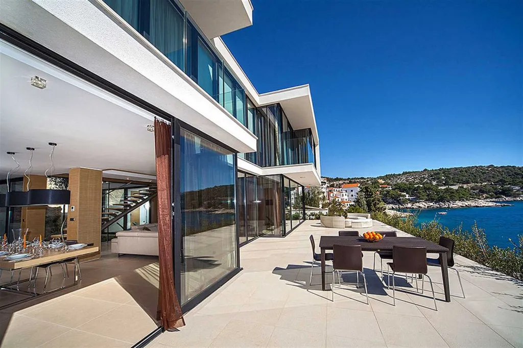 Primošten 4-Bedroom Villa with Indoor Pool & Sauna