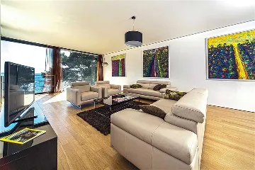 Villa in Primošten with Pool and Sauna