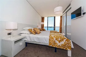 Villa in Primošten with Pool and Sauna