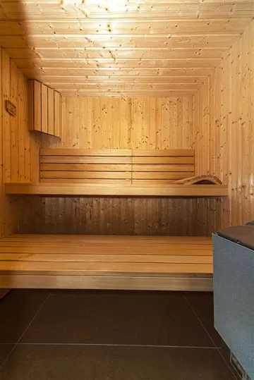 Air-Conditioned 3-Bedroom Villa in Primošten, Sleeps 6