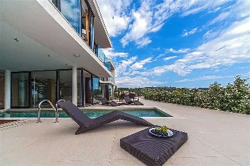 Primošten Villa for 8 Guests with Pool