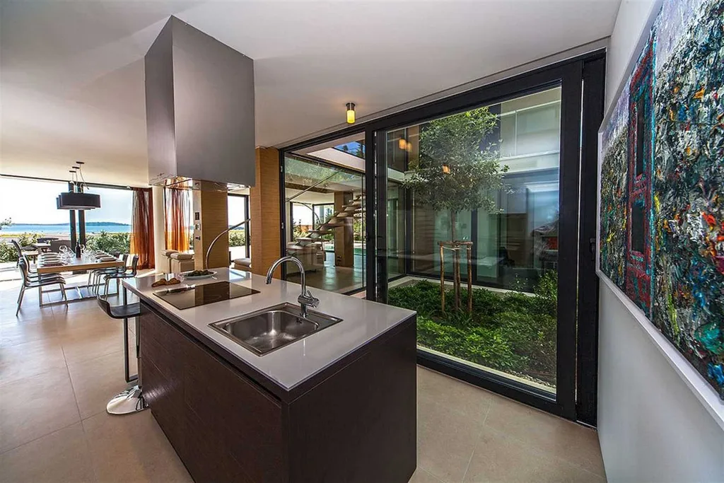 Primošten Villa for 8 Guests with Pool