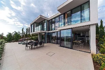 Primošten Villa for 8 Guests with Pool