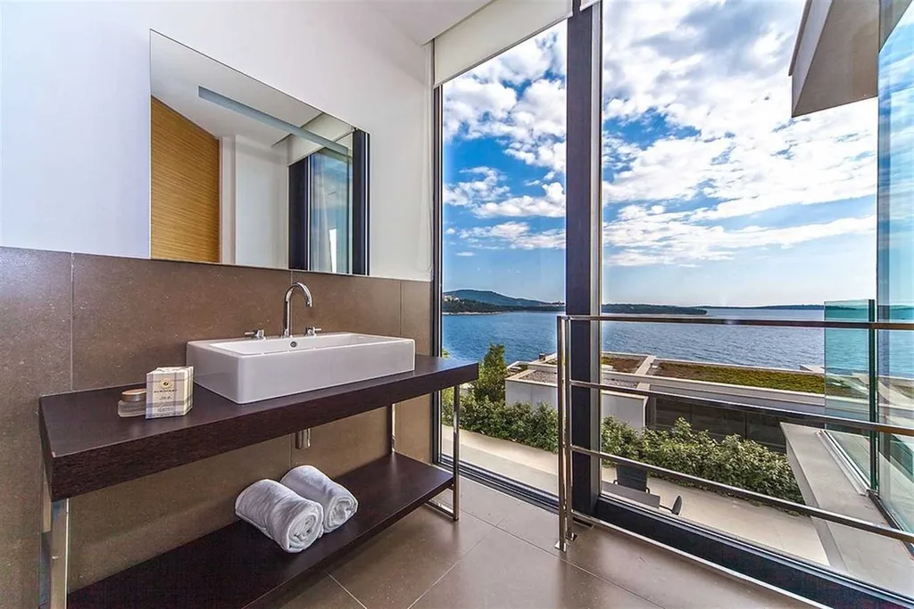 Primošten Villa for 8 Guests with Pool