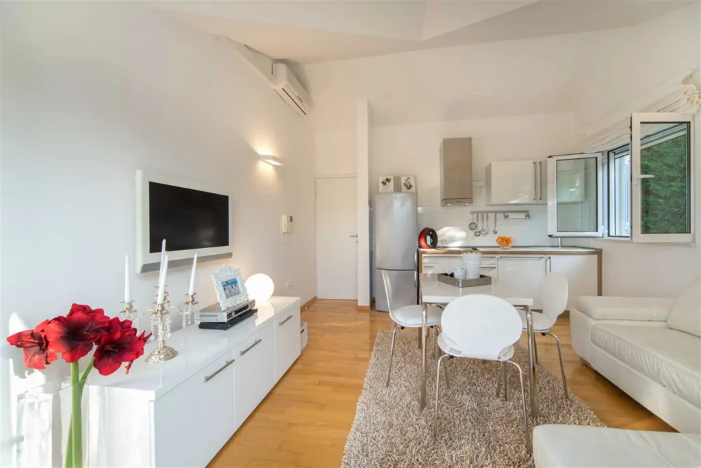 Villa in Primošten with Private Beach & Pool