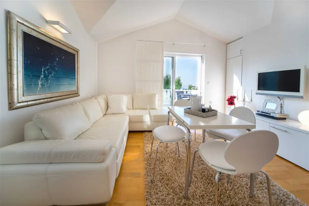 Villa in Primošten with Private Beach & Pool
