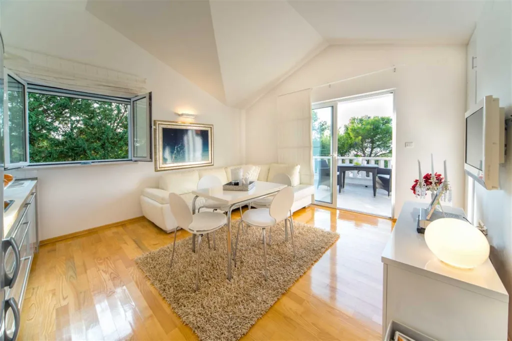 Villa in Primošten with Private Beach & Pool